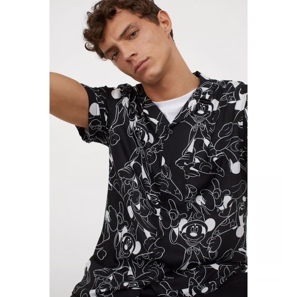 Disney Men's Mickey Casual Button Down Shirt RARE Sorcerer Divided M - EUC - Picture 4 of 14